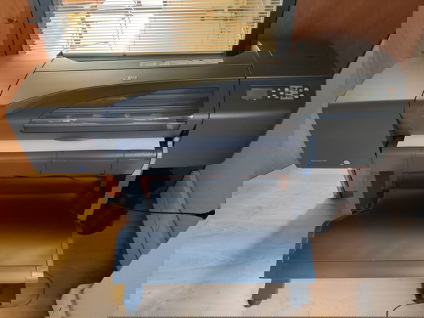 HP Plotter C7779b