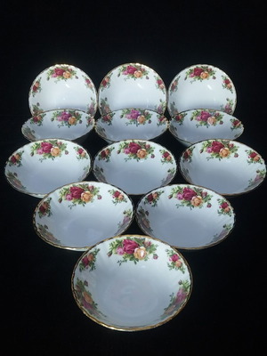 Royal Albert Old Country Roses set of 12 bowls 16 cm like new