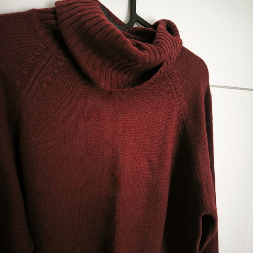 Women's knitted sweater dress burgundy size 44 like new