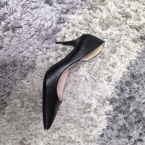 Black low heel pumps, size 38