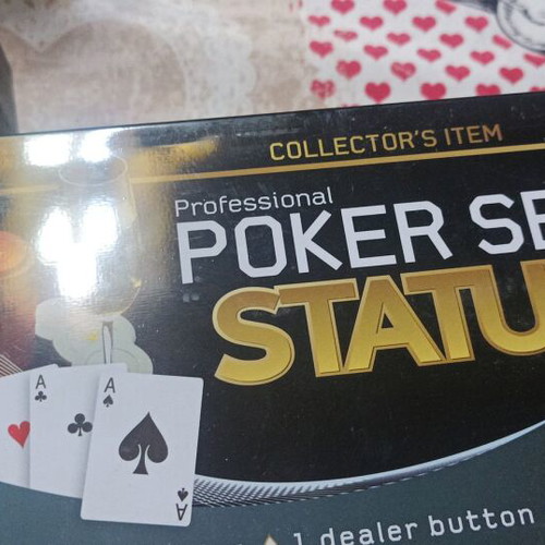 Poker Status set of 3 poker chip cases and metal box