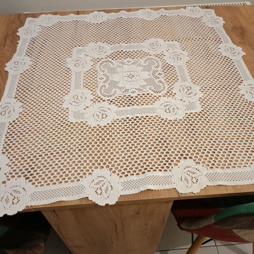 Vintage table linen like new