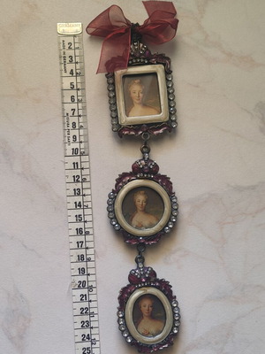 Cloisonné Vintage Triple Wall Frame with Enamel and Zirconia used