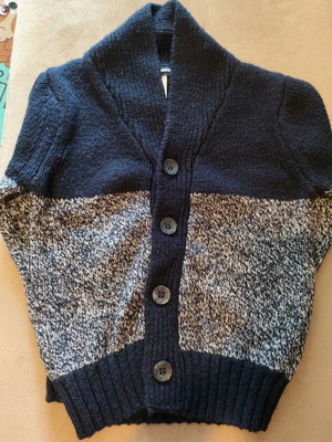 Boy's cardigan used, size 3/4-104