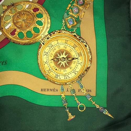 Hermès large silk scarf 90x90 like new, collectible