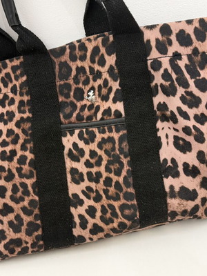 SugarFree leopard bag like new