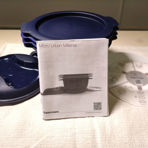 Tupperware Micro Urban Large 3.0L multicooker like new, dark blue