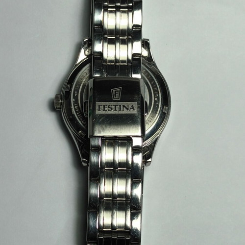 Festina quartz men's watch like new with stainless steel case and bracelet