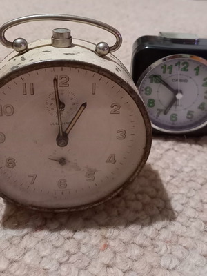 Junghans alarm clock used with Casio battery clock gift