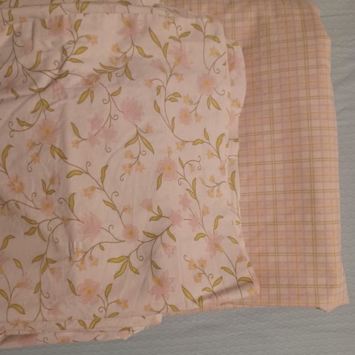 Double bed sheet set like new, 4 pieces