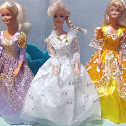 Barbies lot No8, vintage dance dresses