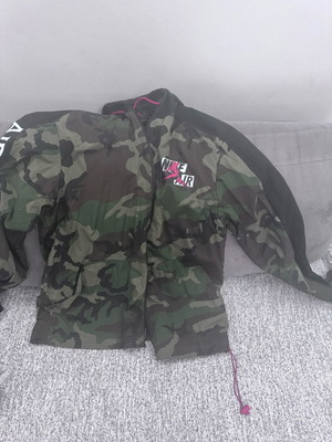 Nike military windbreaker like new