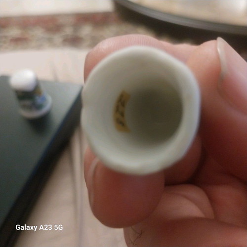 Souvenir thimbles like new