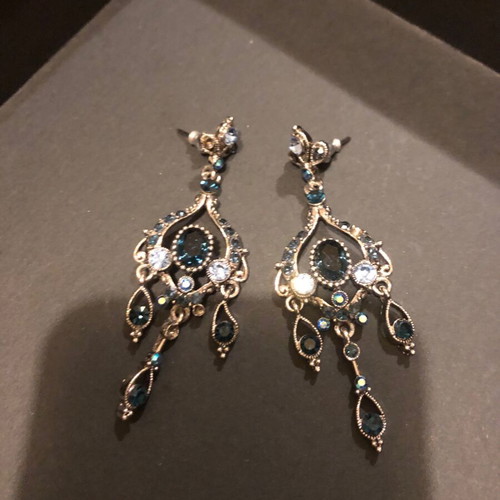 Women's faux earrings with blue-light blue stones like new