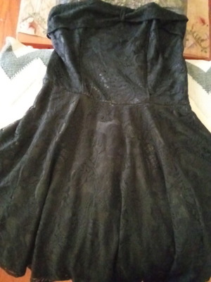 Lace dress black like new, Small