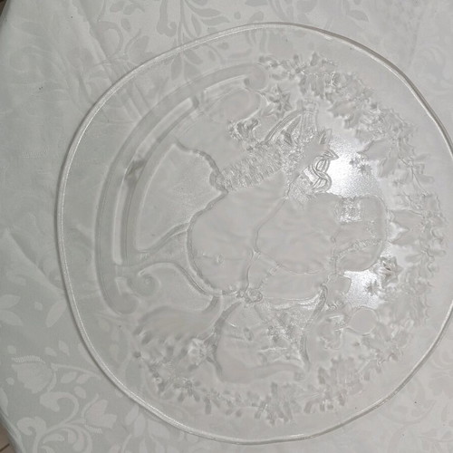 Christmas glass platter with Santa design like new
