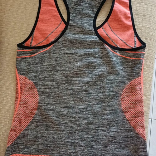 Women's sports tops set with capri leggings used, size S/M