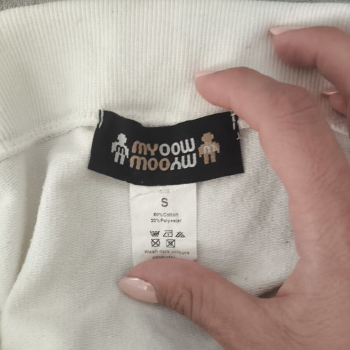 Mini mymoo skirt medium with pockets like new, white