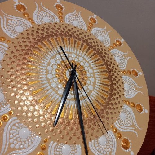 Wall clock white-gold handmade with dotting technique