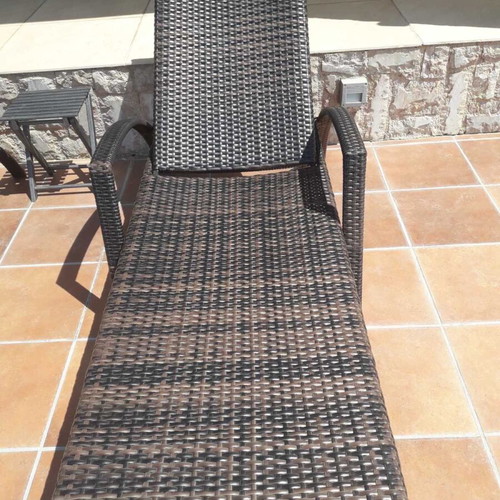 Rattan sun loungers like new, set of 3