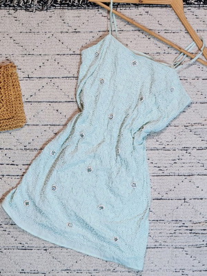 Mini dress with embroidered beads and flowers like new, turquoise