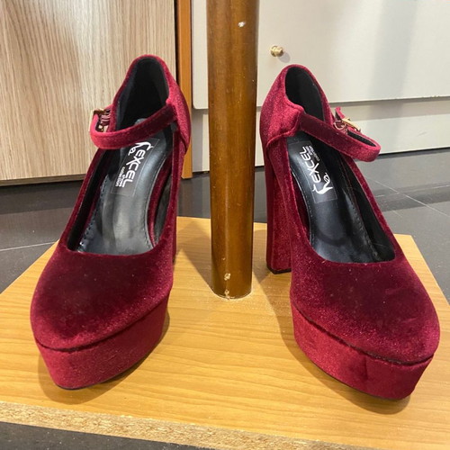 Velvet Bordeaux High Heels Used, Size 37
