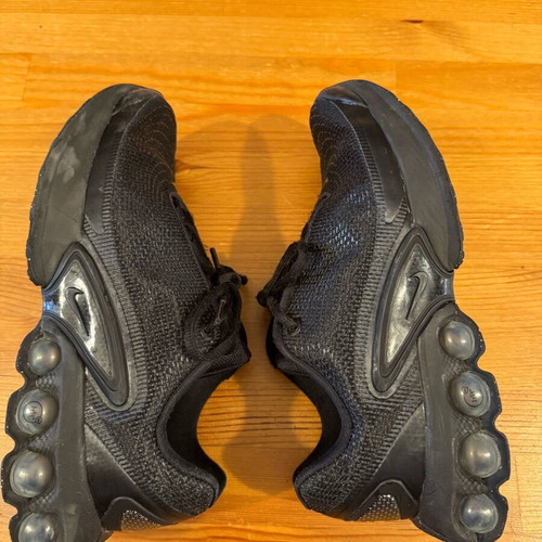 Nike Air Max Dn αθλητικά παπούτσια μέγεθος 38,5 μεταχειρισμένα, μαύρα