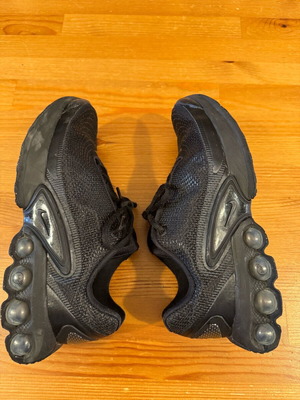 Nike Air Max Dn μεταχειρισμένα αθλητικά παπούτσια νούμερο 38,5 μαύρα
