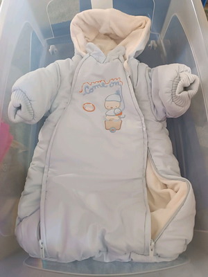 Mauli baby exit suit like new