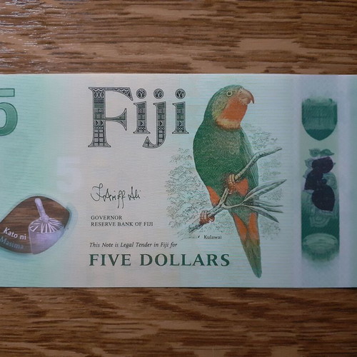 Fiji 5 Dollars Polymer Banknote 2026 with Parrot and Turtle