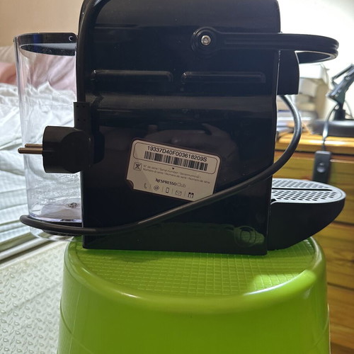 Espresso Nespresso De'Longhi Inissia coffee machine used