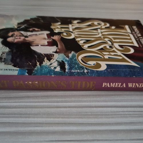 Book At Passion's Tide by Pamela Windsor in English, very good condition