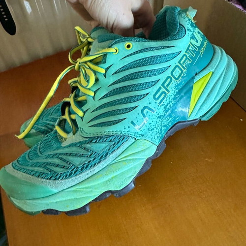La Sportiva Akasha women's shoes new, athletic, size 38, multicolor green
