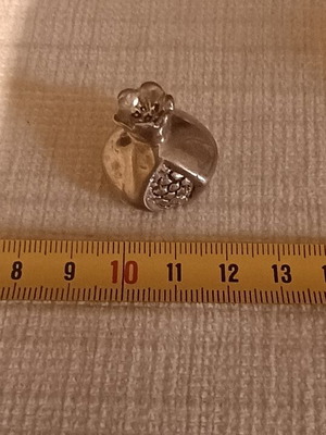 Silver Pomegranate 925 in like new condition, decorative charm