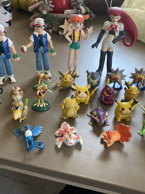Φιγούρες Pokémon Tomy μεταχειρισμένες, διάφορο πακέτο