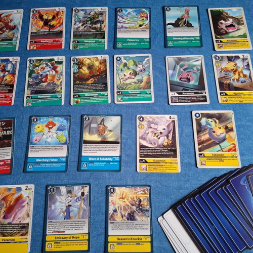 Digimon Starter cards with gift, new in perfect condition