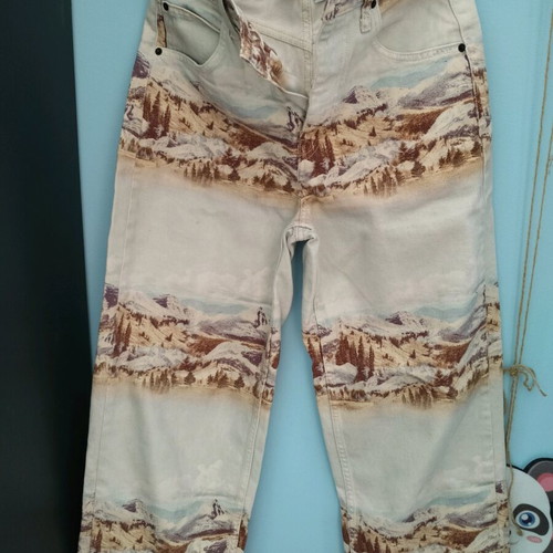 Urban Outfitters high-waisted jeans used with multicolor design
