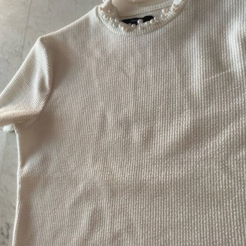 Bershka white t-shirt with pearls on collar, size S