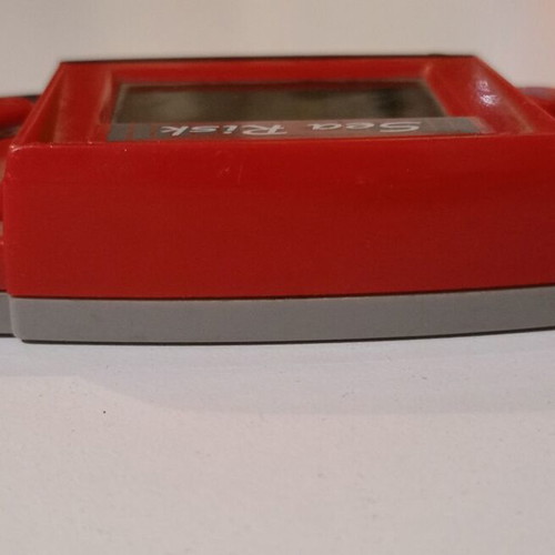Vintage handheld game Sea Risk 3 dimensions model 727 used