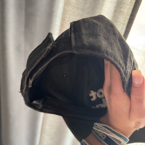 Cap Vetemonts new, black and gray