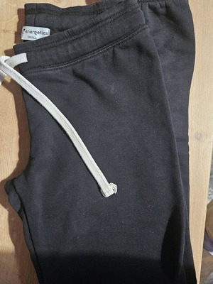 Energetics black sweatpants like new with white drawstrings