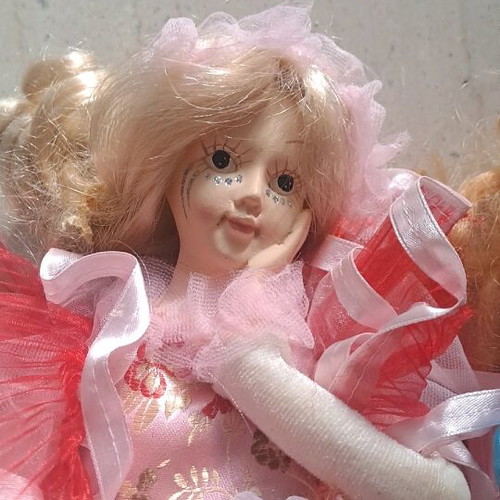 Dolls pack of 2 in good condition