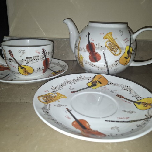 Dunoon Instrumental Fine Bone China Tea Set like new