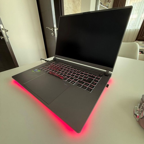 Asus ROG Strix G16 G615 i9 Ultra, RTX 5060, 32GB RAM, new
