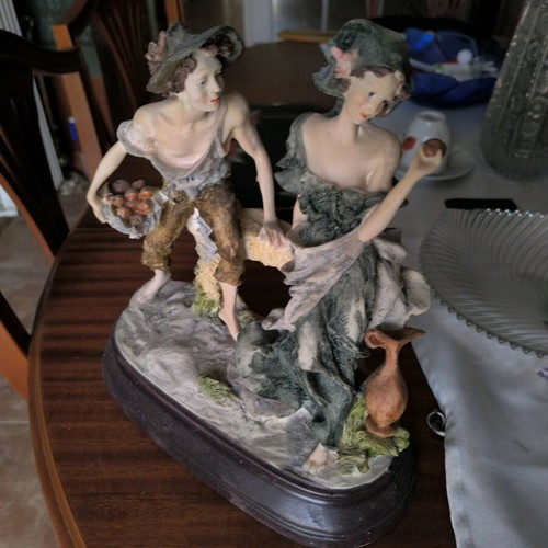Decorative item like new in very good condition