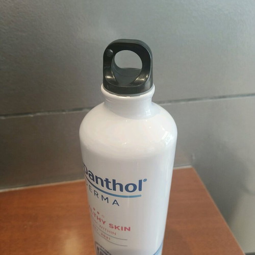 Stainless steel water bottle used 750 ml, ideal for beach