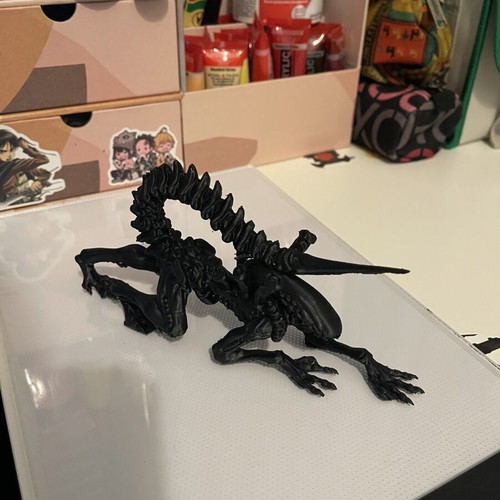 Alien figure made of PLA, ready for painting or display