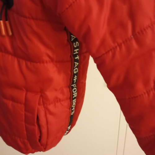 Jacket used with inner fur lining, defective zipper, for 1-year-old child