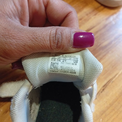 Adidas children's shoes size 21 used, black and white sports