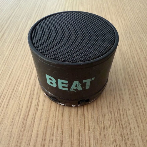 Beat room speaker like new